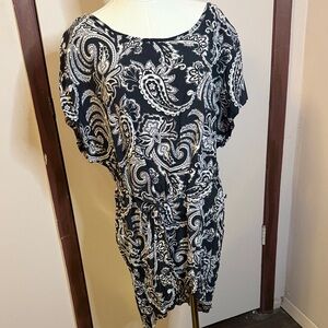 Black and White Paisley tunic